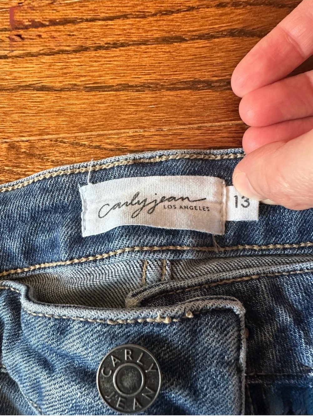 Carly Jean Los Angeles jeans - Picture 2 of 3